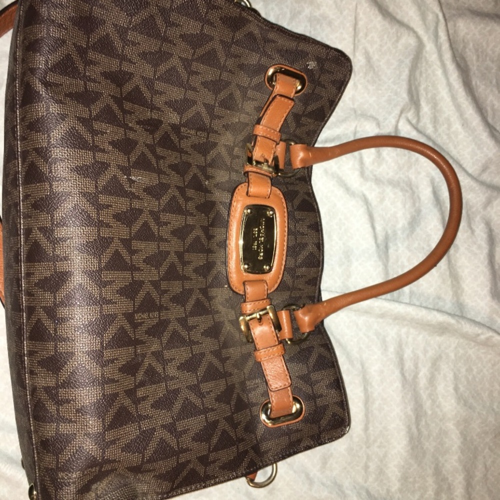 Barely used MK purse and wallet